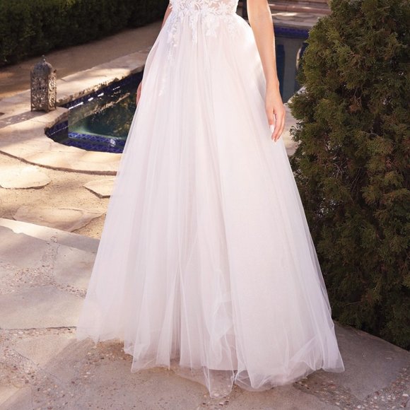 NEW LONG OFF THE SHOULDER SLEEVELESS WEDDING DRESS WITH ZIPPER BACK  CD CB072W - Picture 5 of 10